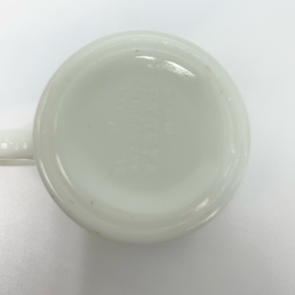 Pyrex cup. - Picture 11 of 13